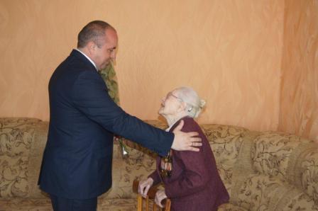 Морозова Анна Михайловна почетный гражданин (9).jpg